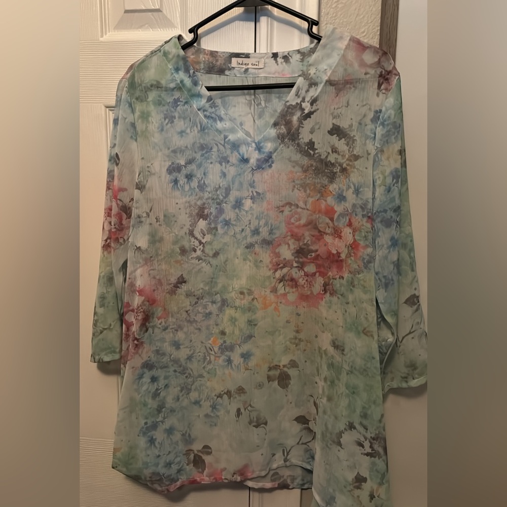 Large floral boutique top